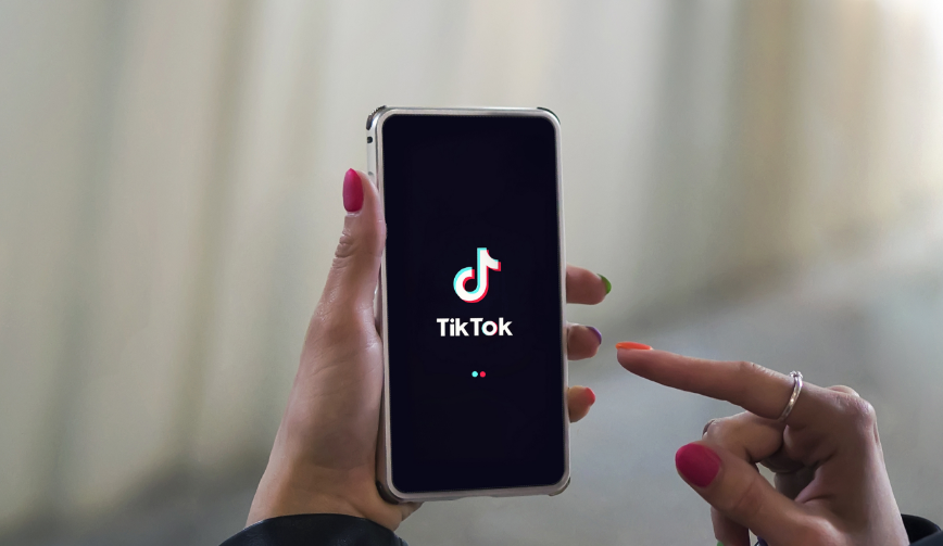 TikTok : La plateforme met en place un système de contrôle pour les moins de 18 ans