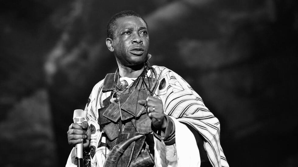 De la musique au business : l'histoire de la richesse de Youssou N'Dour